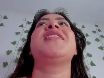 Stripchat Free Porn Cam of Miaa_Garcia