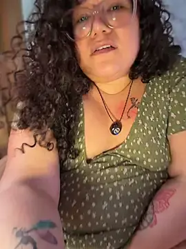 Stripchat Live Sex of CurlyMilf_Vannexxxa