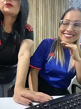 Stripchat Sex Cam of Greys_Mandahian