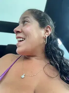 Stripchat Live Sex Cam of Bigbuttbrooklynn