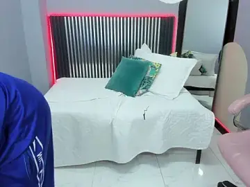 Stripchat Live Sex Cam of Axel_Mendozaa