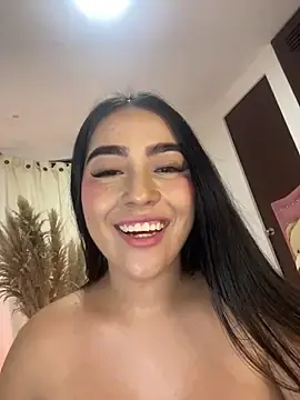 Stripchat Free Porn Cam of Sophia_hot_lover
