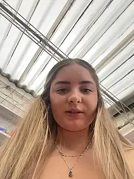 Stripchat Free Porn Cam of imlindapink