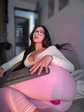 Stripchat Private Sex Chat of DulceLenns