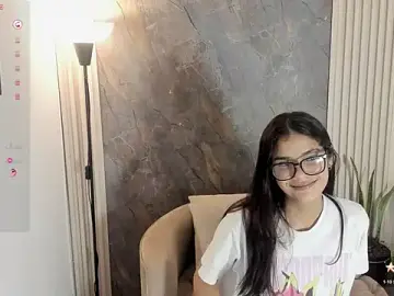 Stripchat Live Sex Cam of alina_sauvage