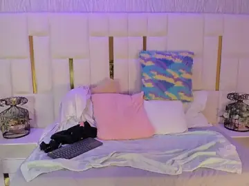 Stripchat Watch Live Sex Cams of naughtymilfx_