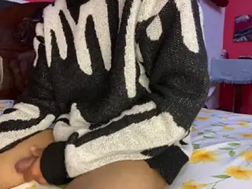 Stripchat Live Sex Cam of tanned_boy