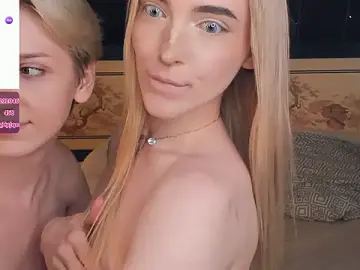Stripchat Sex Cam of MaeEversley