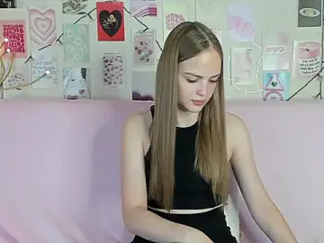 Stripchat Sex Cam of little_radiant_sun