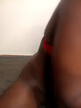 Stripchat Live Porn of LaineOlives