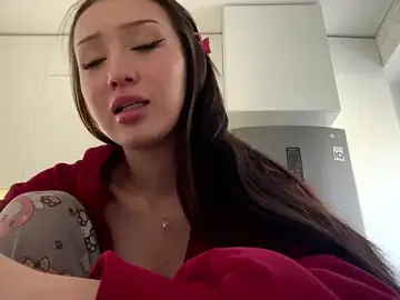 Stripchat Live Sex of LivelyEmulsion