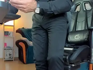 Stripchat Live Sex Cam of marioslim