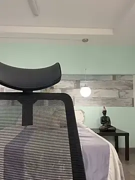 Stripchat Free Live Porn of Emilia_Bakerr