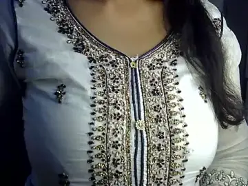 Stripchat Free Live Porn of SiaraSiyA