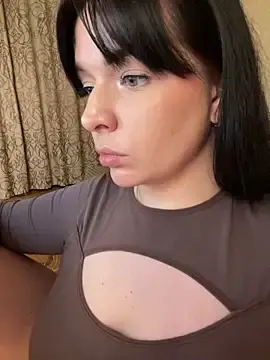 Stripchat Free Porn Cam of Poly_Nick