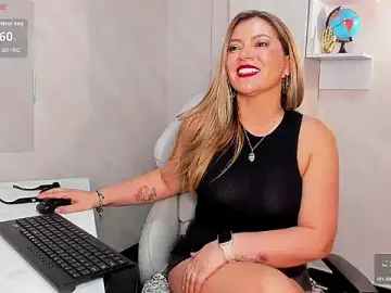 Stripchat Adult Webcams of pamelaQenn2