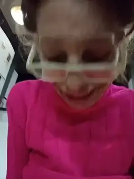 Stripchat Adult Webcam of FrozenWaffle