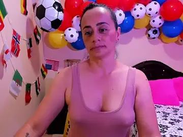 Stripchat Sex Cam of sara_florez12