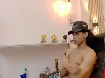 Stripchat Live Sex of Zayn_Fox32