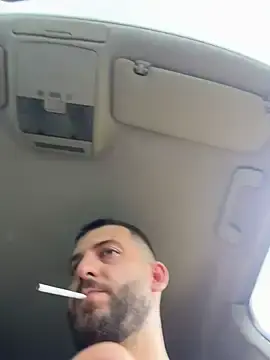 Stripchat Live Sex Cam of Pablo_Hornyguy95