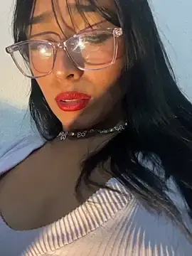 Stripchat Sex Cam of iam_lu