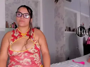 Stripchat Adult Webcam of KonyBell