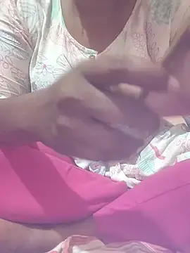 Stripchat Adult Webcam of Tamilpriya757