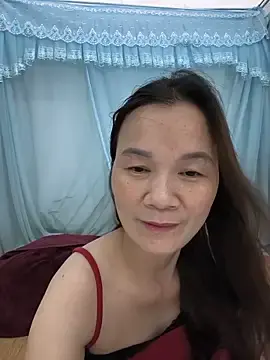 Stripchat Free Porn Cam of Lye_lovely