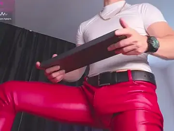 Stripchat Nude Webcam of S3Xyes