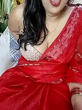Stripchat Sex Cam of kaamuk_shweta