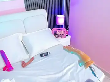 Stripchat Free Live Porn of Clawdeen__wolf