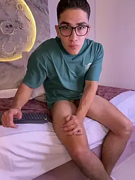 Stripchat Sex Cam of JeffDaltton