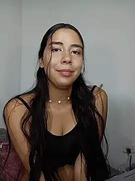 Stripchat Free Live Porn of Danna_Petite88