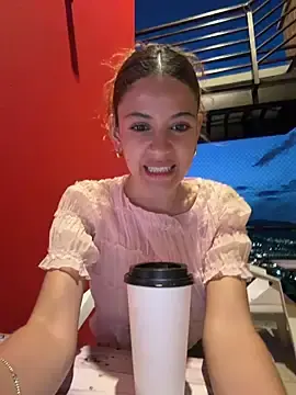 Stripchat Free Porn Cam of alana15