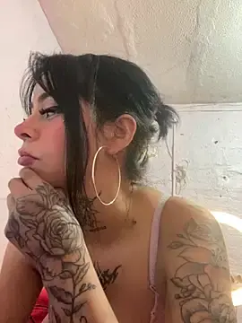 Stripchat Free Porn Cam of YummyGirl_