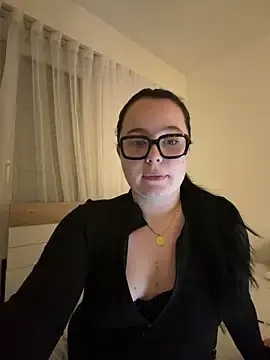 Stripchat Adult Webcam of FemiNoir