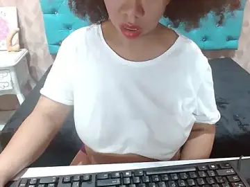 Stripchat Live Sex Cam of KeniaLovex