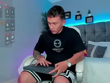 Stripchat Adult Webcam of Thomas_moon