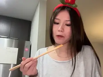 Stripchat Best Webcam of luvvivii
