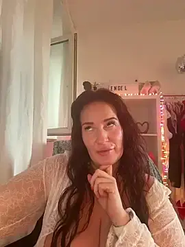 Stripchat Free Porn Cam of Engel_babe