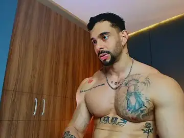Stripchat Sex Chat of massimo_visconti