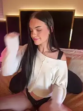 Stripchat Best Webcam of KarissaChantelle
