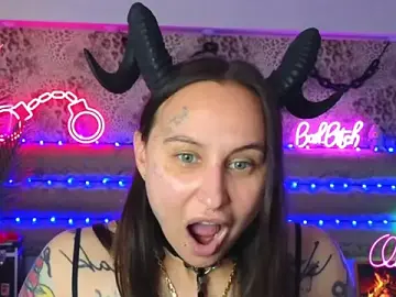 Stripchat Sex Chat of Cool_Freak_