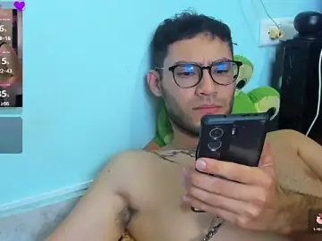 Stripchat Best live sex cam show of ALEX_XANDER_
