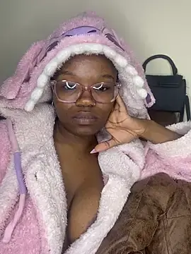 Stripchat Sex Chat of YummyMelanin117