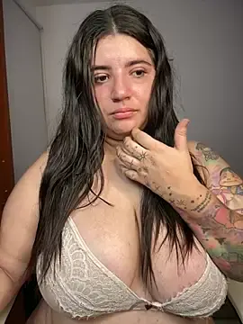 Stripchat Live Porn of horny_roomiess