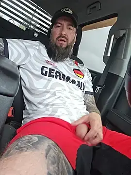 Stripchat Sex Chat of Beardedtattood