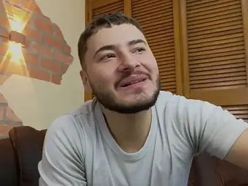 Stripchat Best live sex cam show of Brandon_01