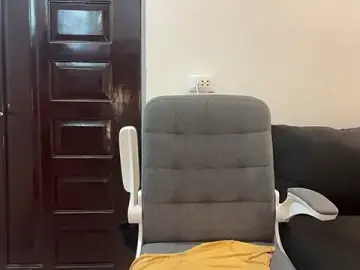 Stripchat Live Sex of Your_sweetnaughty143