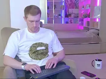 Stripchat Live Sex Cam of EthanPinkman